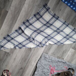 Womens soft blue plaid scarf triangle - approx 91"X58"